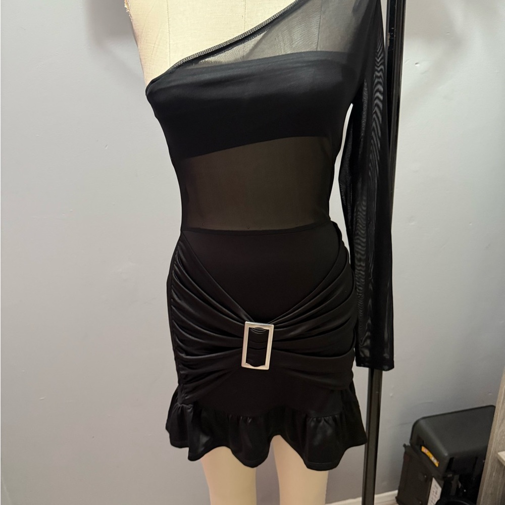 Forever 21 Black One Shoulder Dress